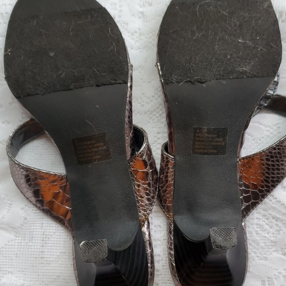 Shoes - Picture 6 of 6